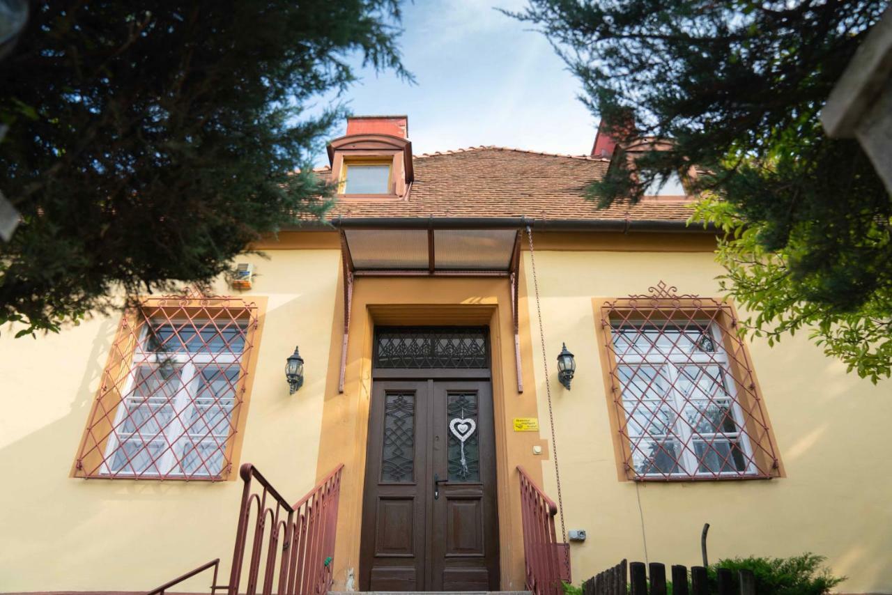 에게르 Katus Apartman 아파트 외부 사진
